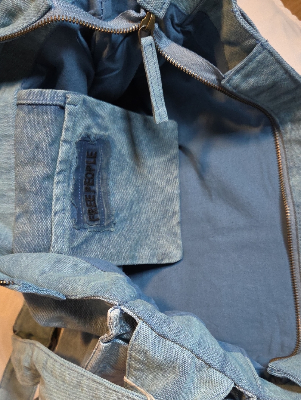 Camp Crush Sling Bag - Picture 10 of 10